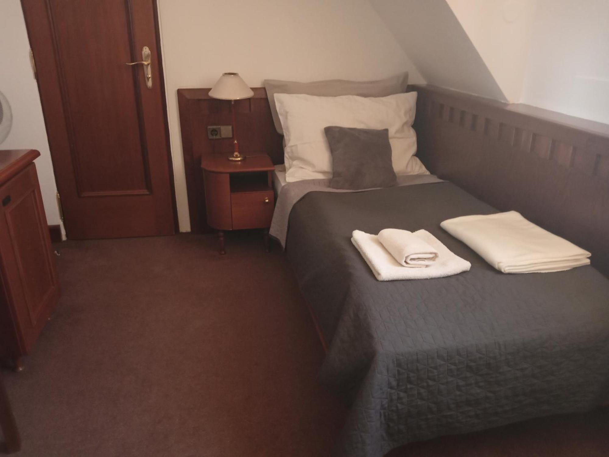 Retro Hotel Villa Ostrava Extérieur photo